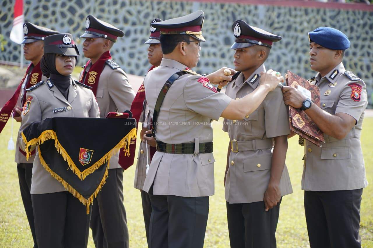 Mewakili Gubernur, Asisten I Hadiri Upacara Penutupan Pendidikan Pembentukan Bintara Polri 2025