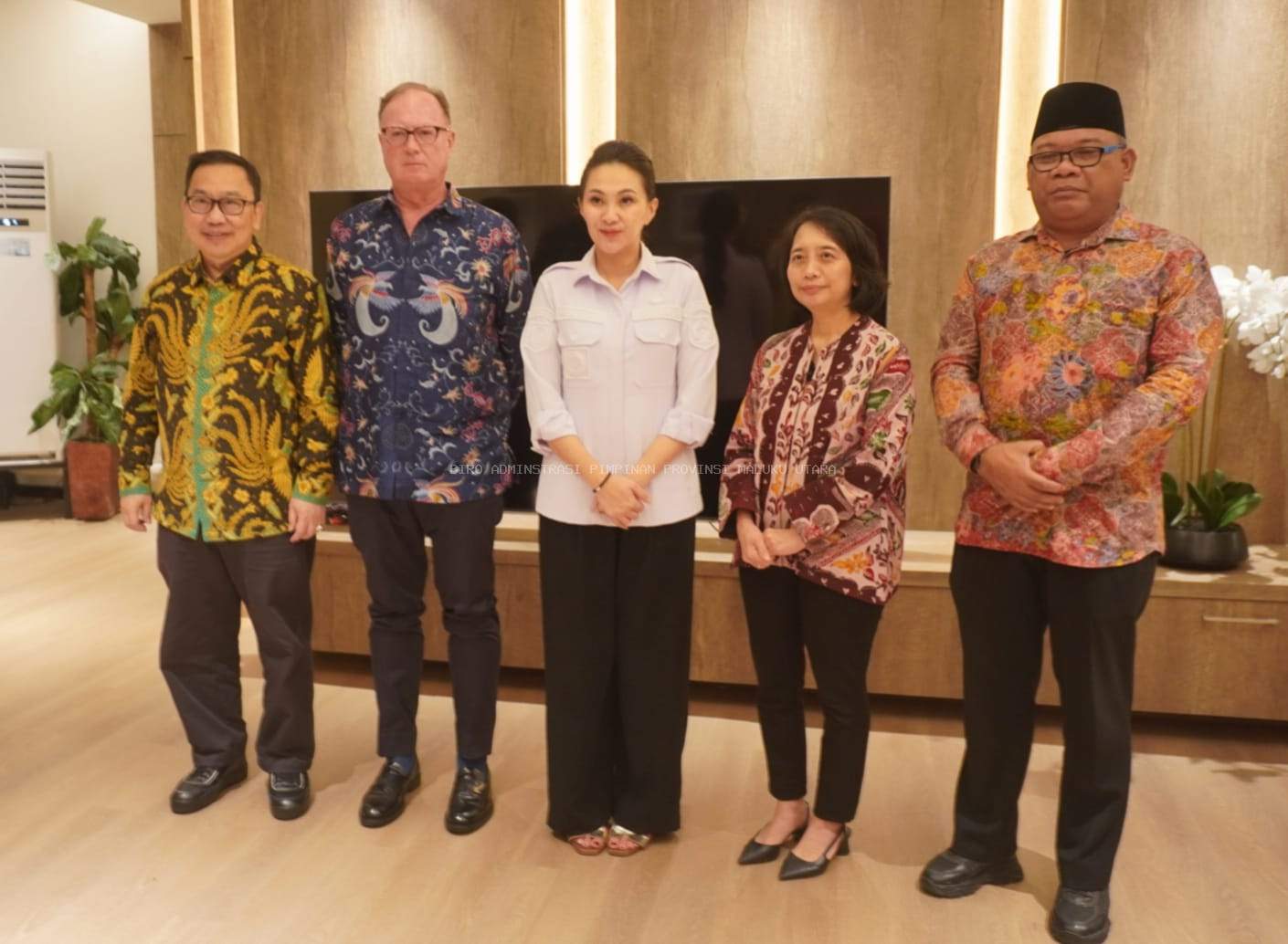 Gubernur Sherly Jamu Dubes Austria dengan Nuansa Tradisional