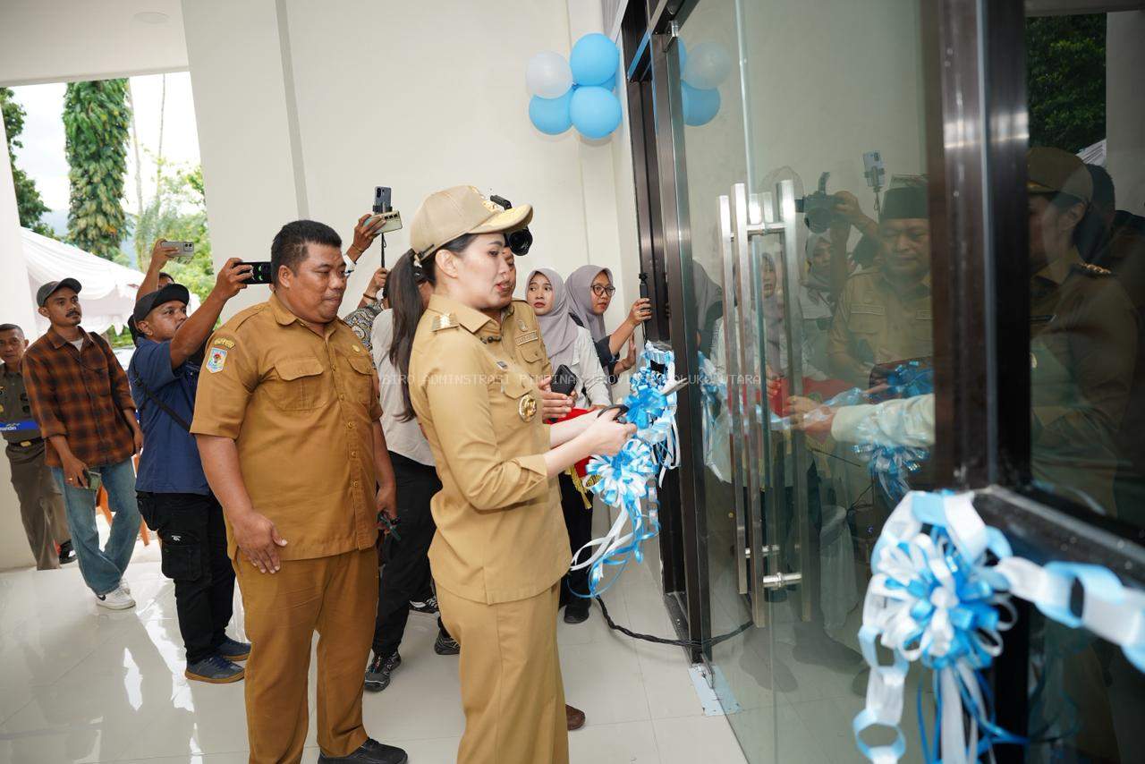 Diresmikan Sherly, Kini Disnakertrans Punya Rumah Baru