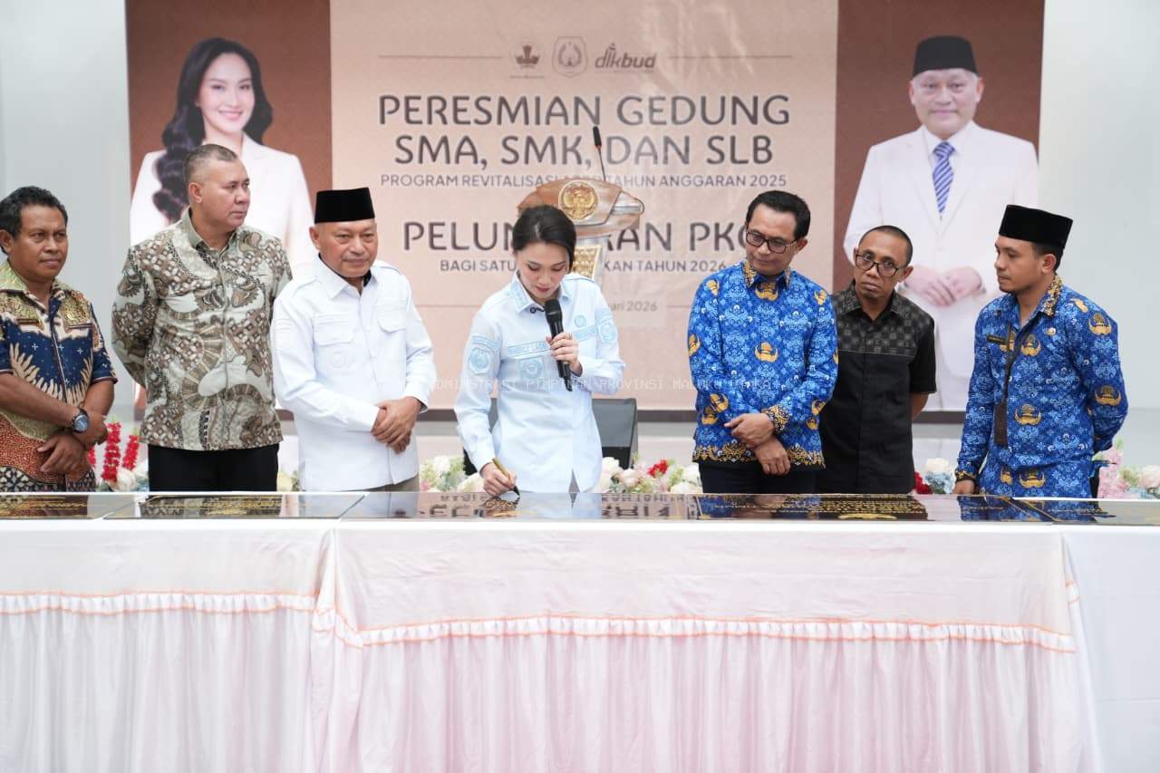 Gubernur Sherly Resmikan Revitalisasi Sekolah dan Luncurkan Program Prioritas Pendidikan 2026