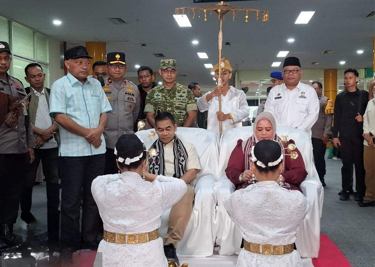 Tiba di Ternate, Kapolda Malut Brigjen Pol. Arif Budiman Disambut Wagub Malut