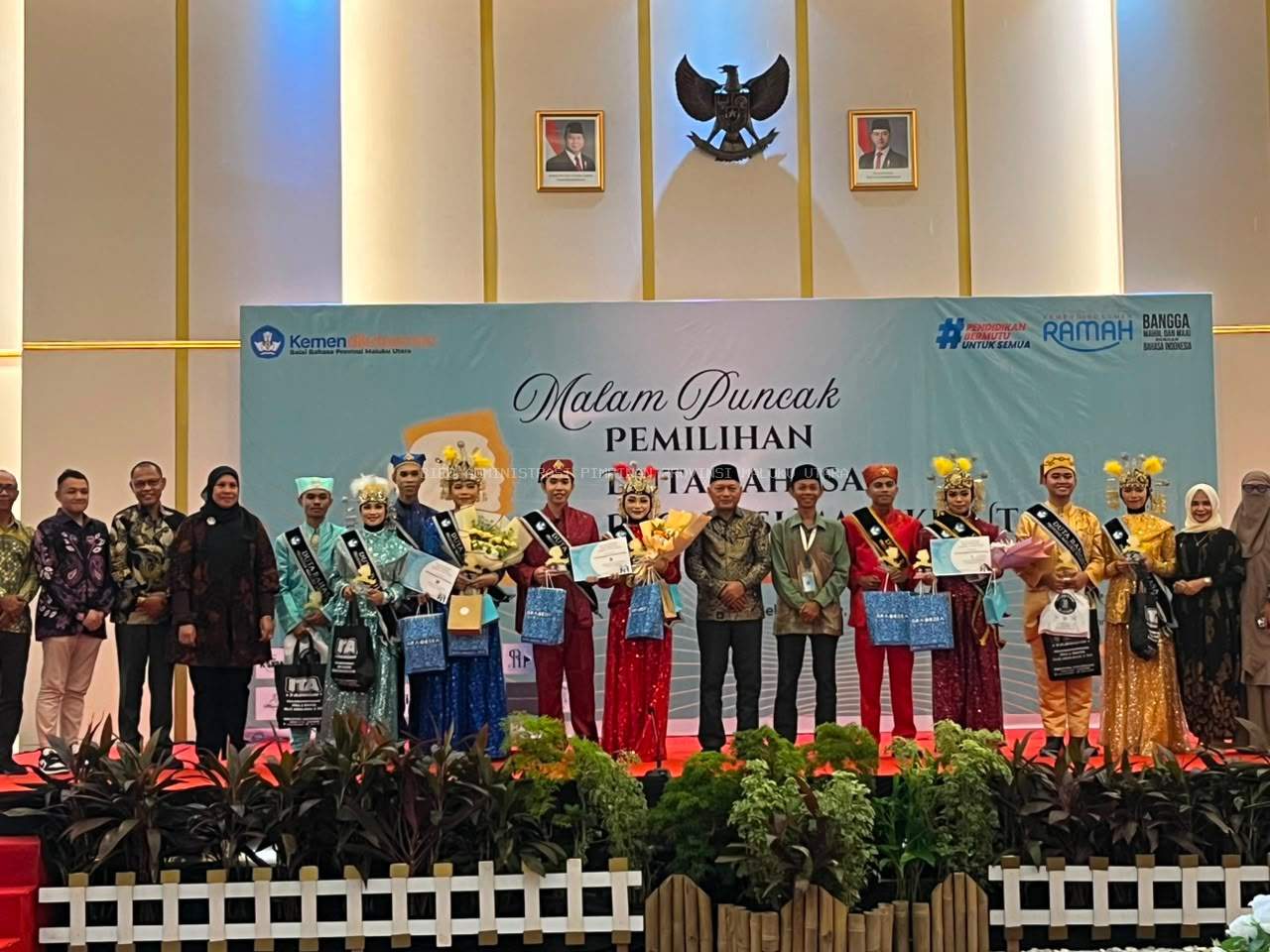 Dari Malam Puncak Pemilihan Duta Bahasa, Wagub Teguhkan Trigatra Bahasa Pada Generasi Maluku Utara