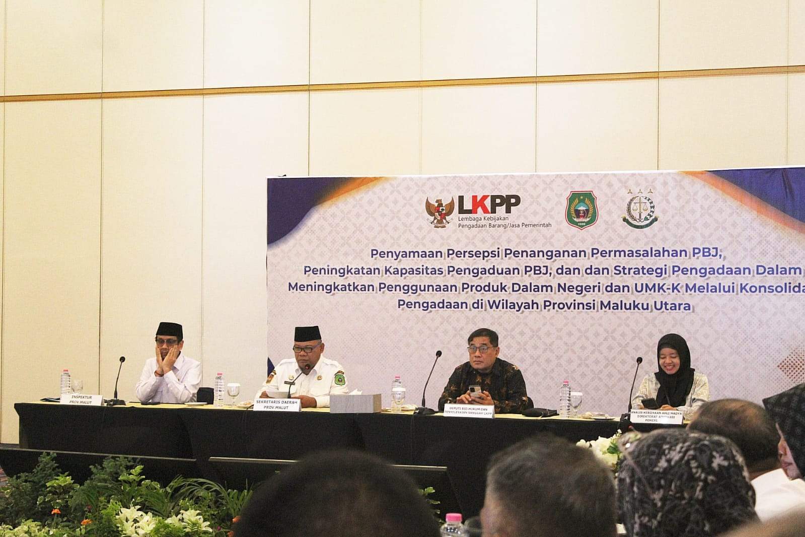 Sekda Malut Buka Forum PBJ, Tekankan Integritas dan Peningkatan Produk Dalam Negeri