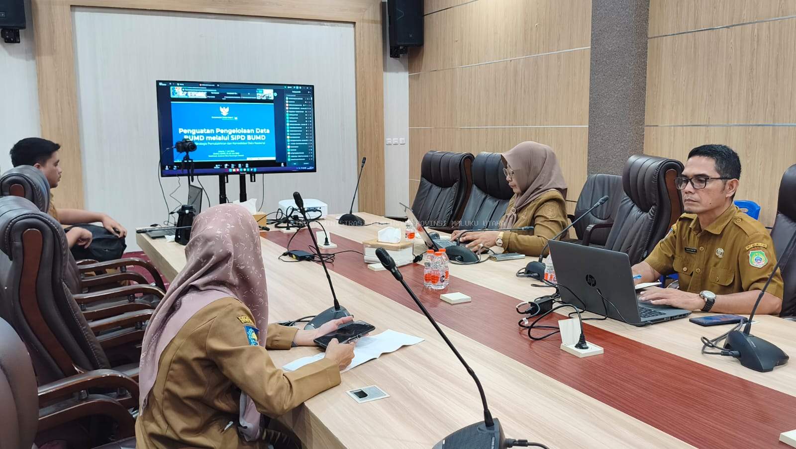 Pemprov Maluku Utara Ikuti Rapat Pelaksanaan Pengisian Data BUMD ke SIPD Secara Daring